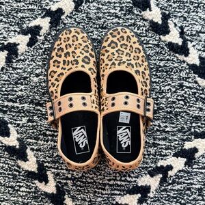 Vans Mary Jane Creeper Shoe in canvas leopard brown/black women’s size 8